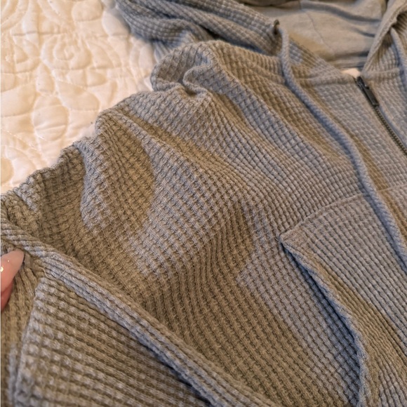 URBAN OUTFITTERS WAFFLE KNIT CROPPED JACKET - Picture 6 of 6